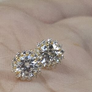 18k Real Saudi Gold Moissanite Stud Earrings